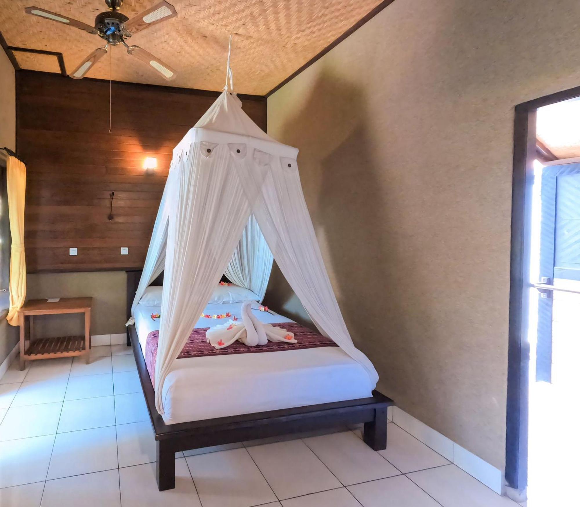 Suka Sari Cottages Pemuteran Esterno foto