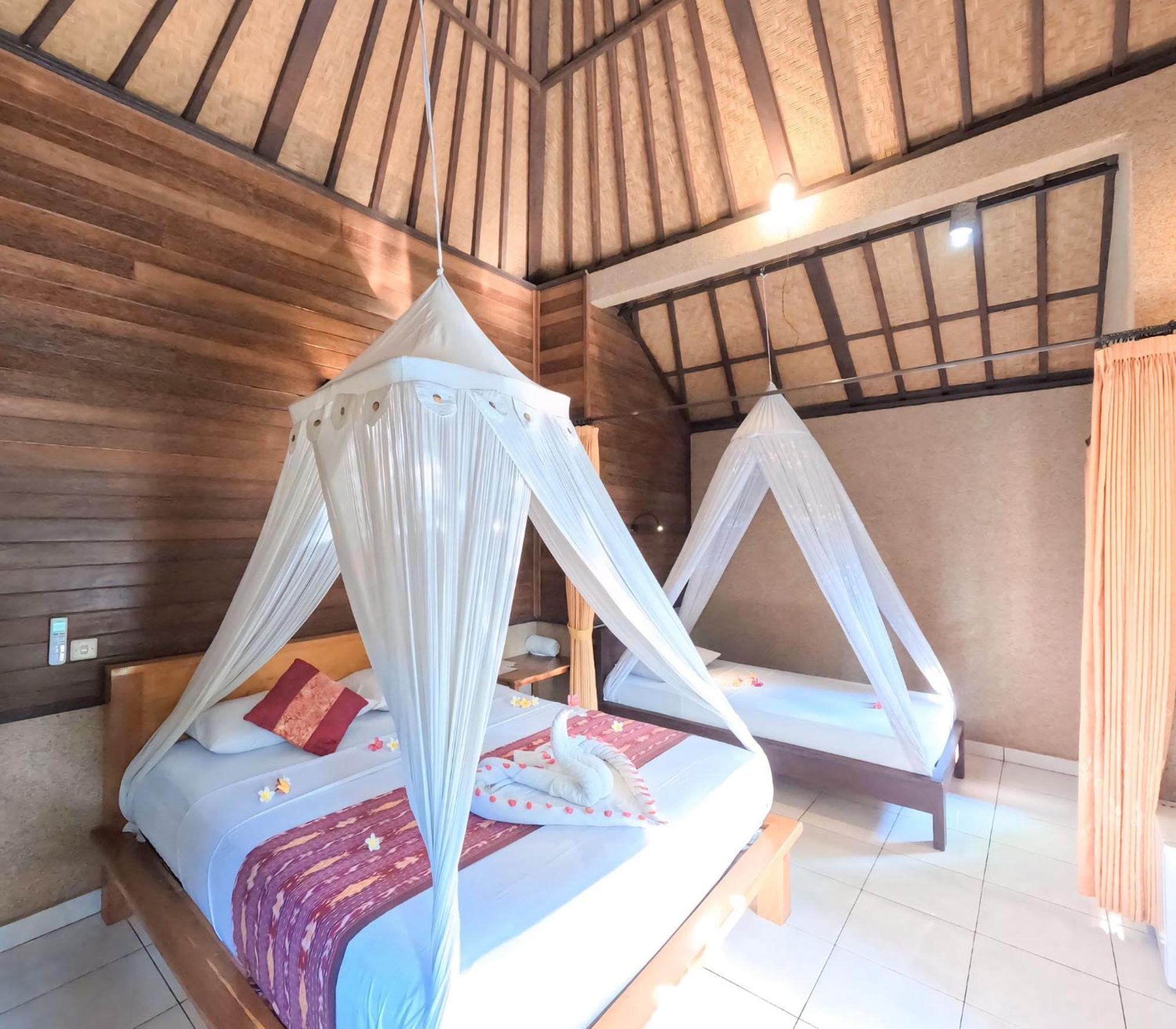 Suka Sari Cottages Pemuteran Esterno foto