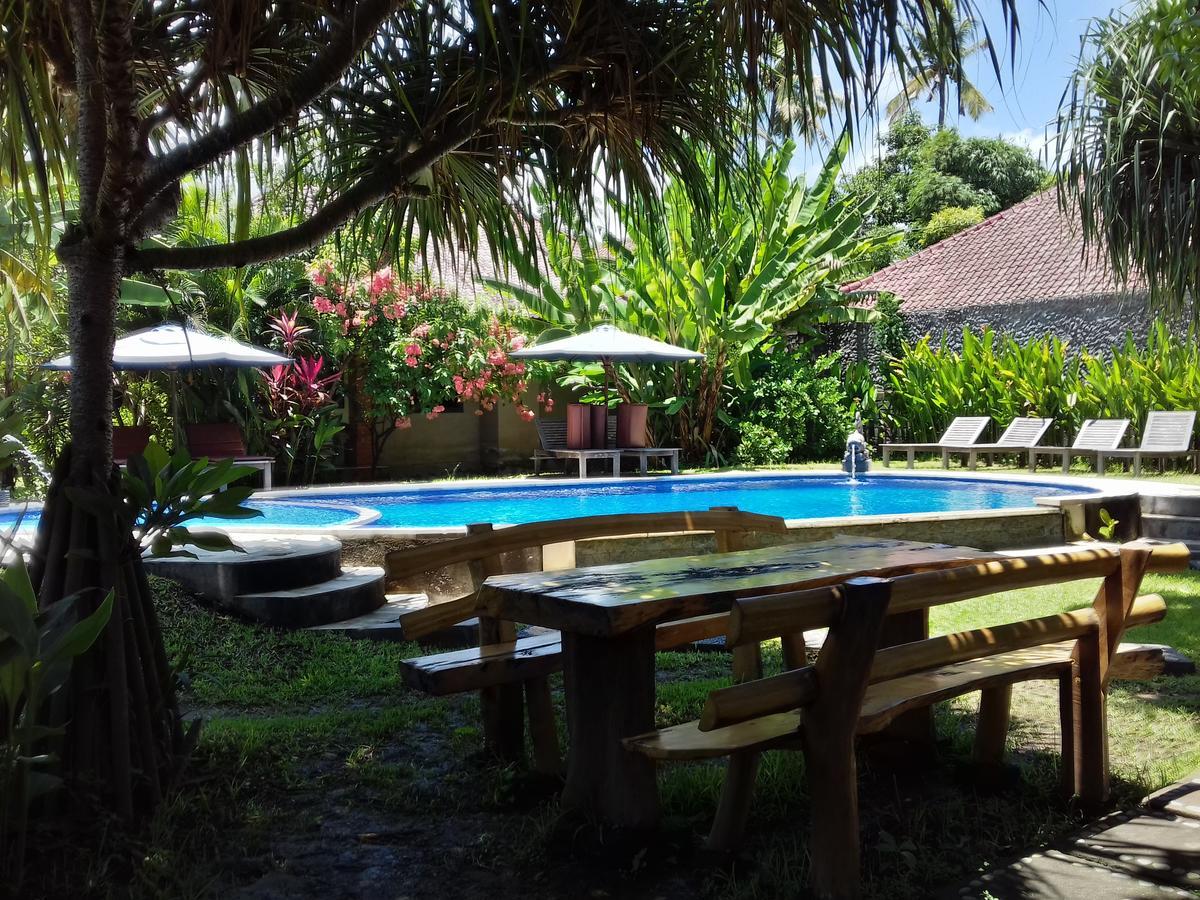 Suka Sari Cottages Pemuteran Esterno foto